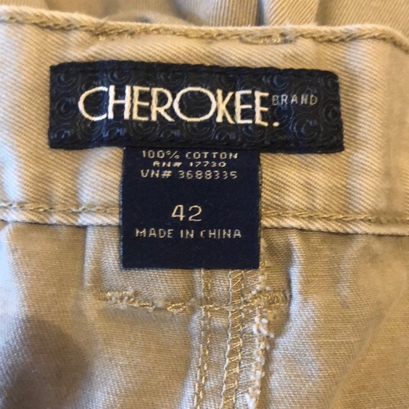 Men’s size 42 Cherokee brand cargo shorts - Picture 3 of 10